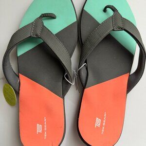 Tek Gear Sandals Size M - 7/8  NWT!!